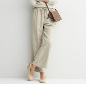 Elegant Cream Wide-Leg Pants